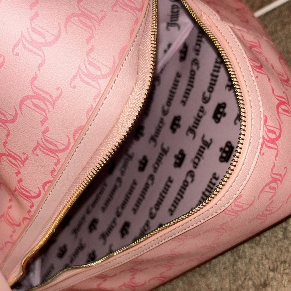 Juicy Couture Light Pink “Weekender” - Picture 3 of 4